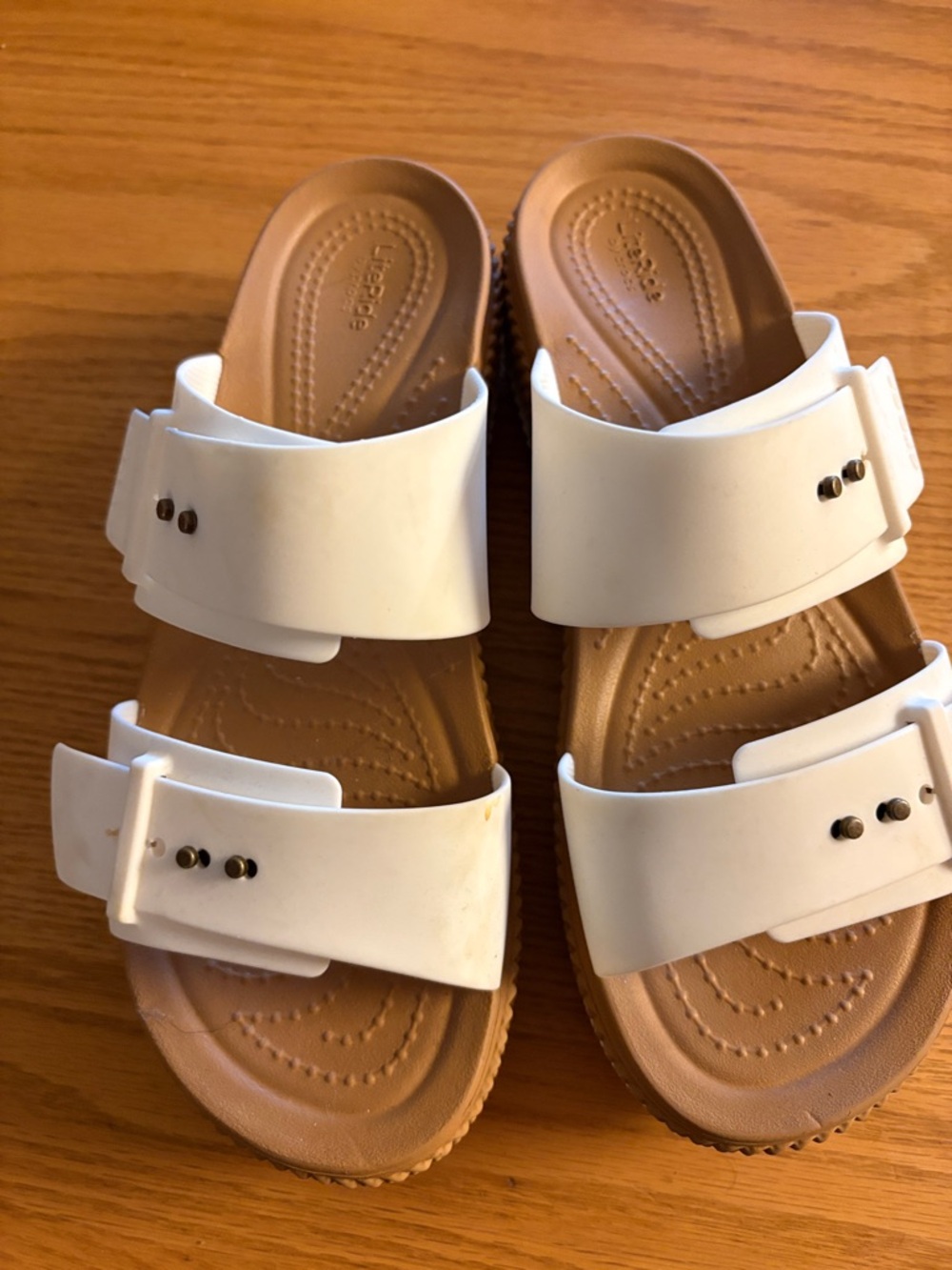 CROCS Women's White Double Strap Slide Sandals with Tan Footbed Brooklyn size 8